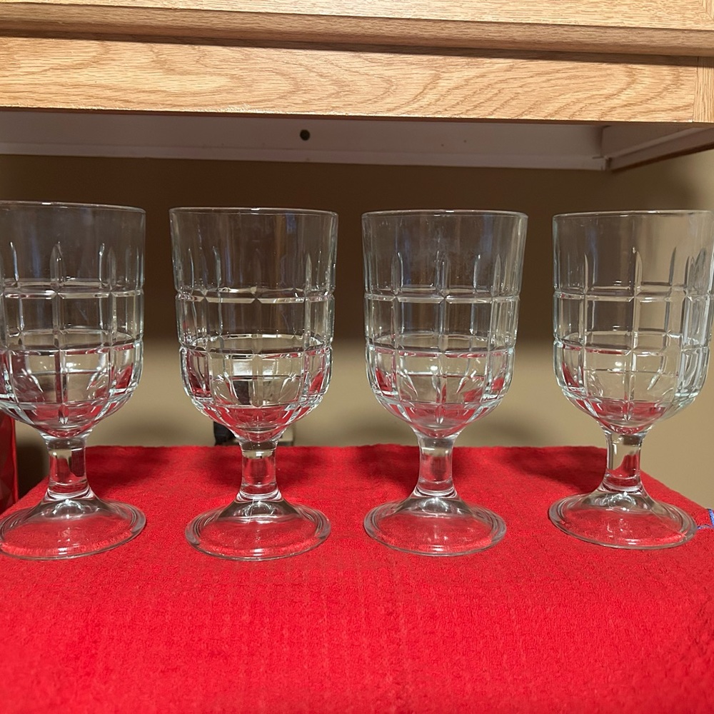 Goblets - Picture 3 of 7